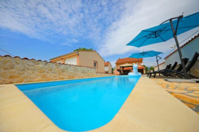 Holiday Home Luka Pridraga